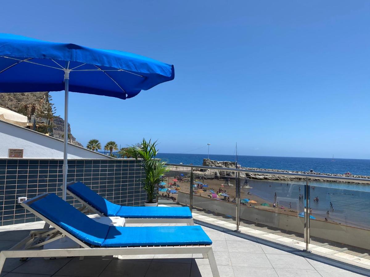 Billy'S Beachfront Apartment With Pool Access Puerto De Mogan Luaran gambar